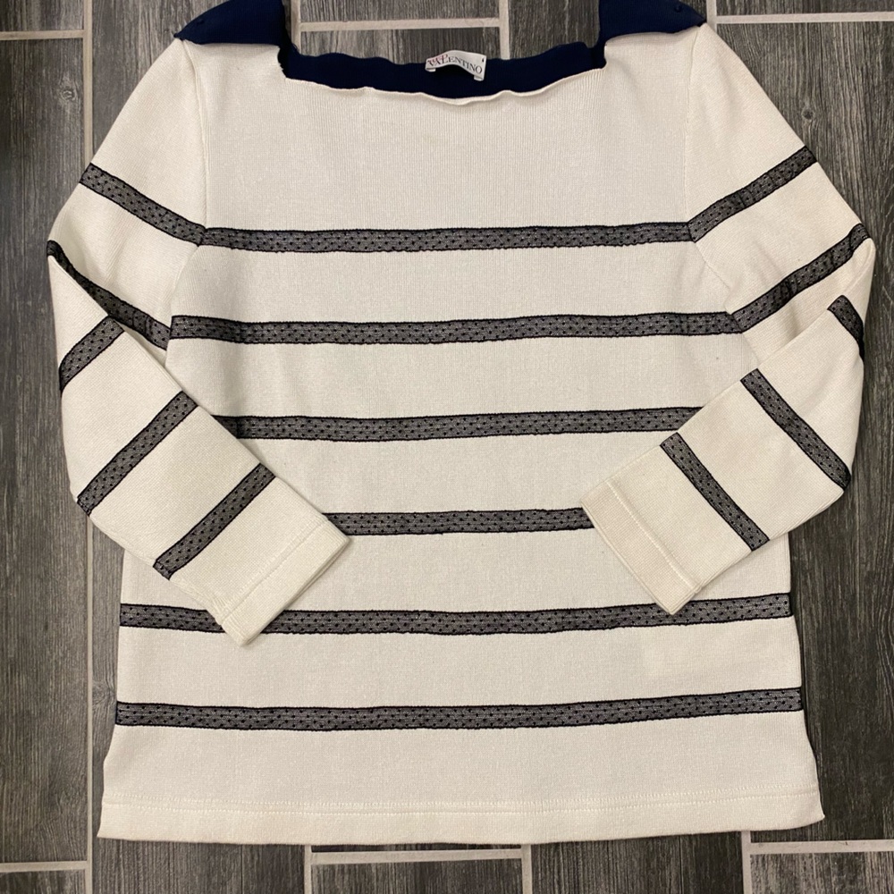Women's Valentino Vintage Sweater Long Sleeve Italy Designer Small Bin PM
